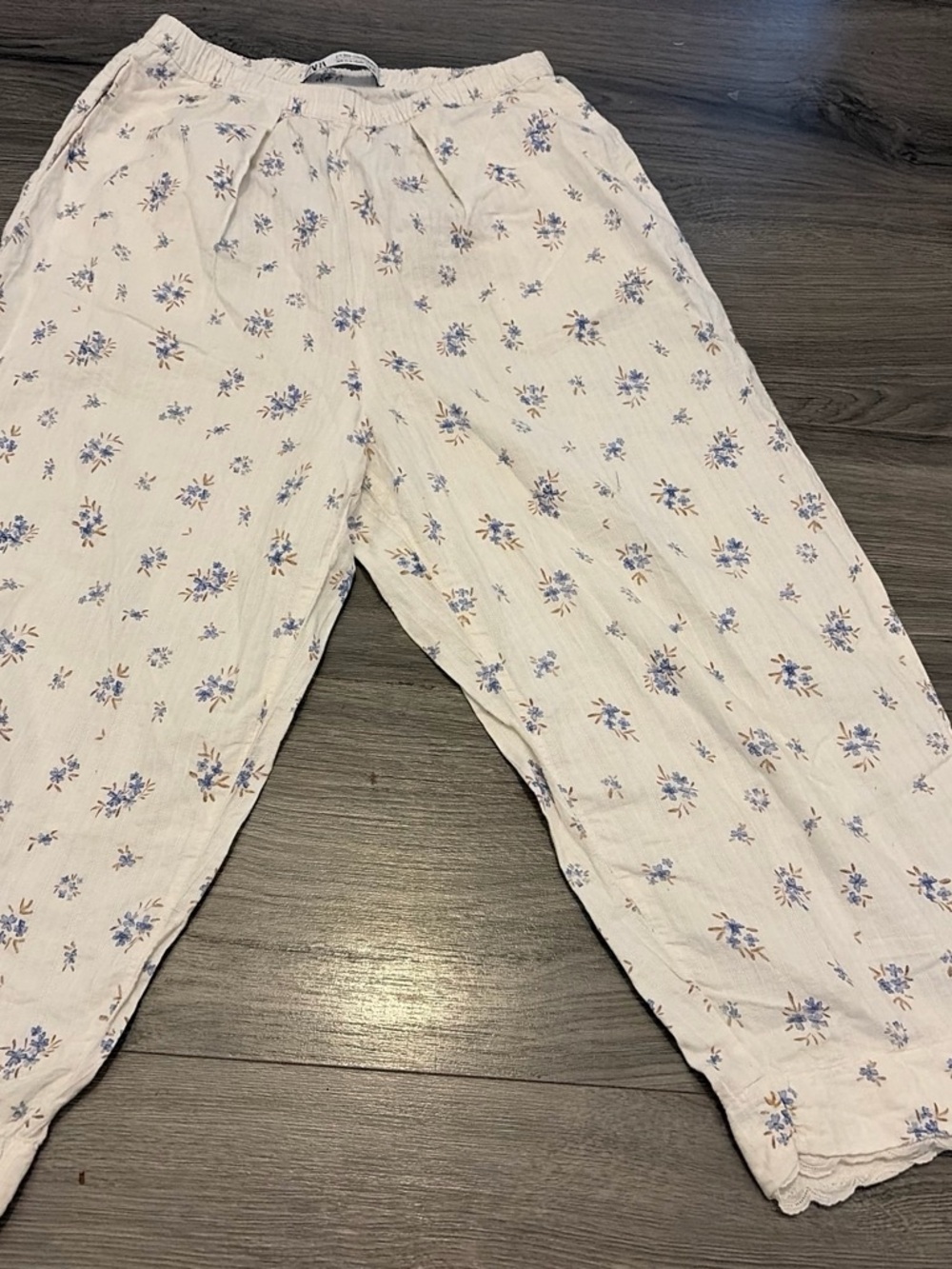 Zara Cream Pants with Blue and Tan Floral Print
